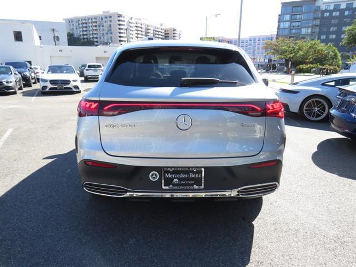 undefined. Enlarge image 3