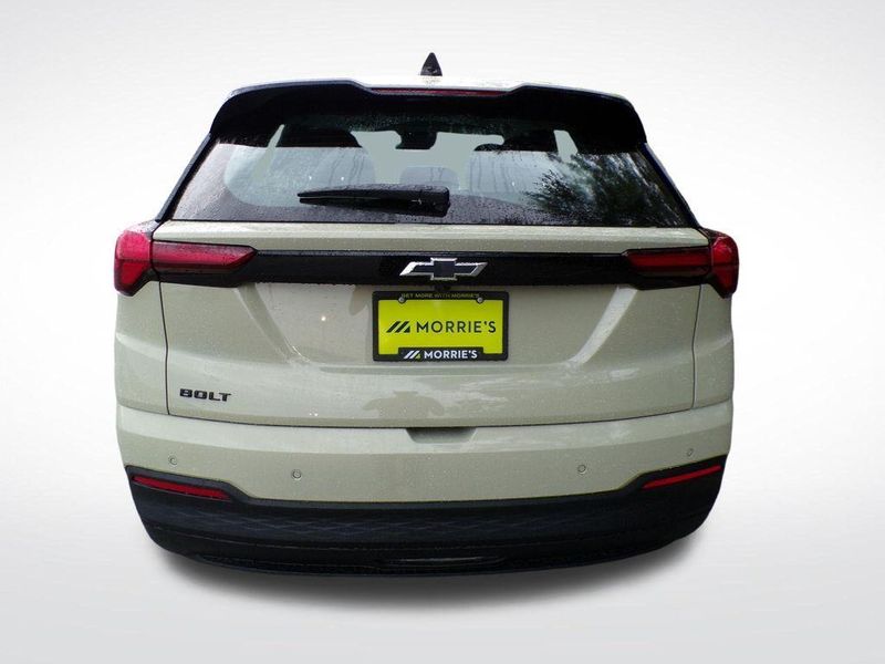 2027 Chevrolet Bolt in Bellevue, NE