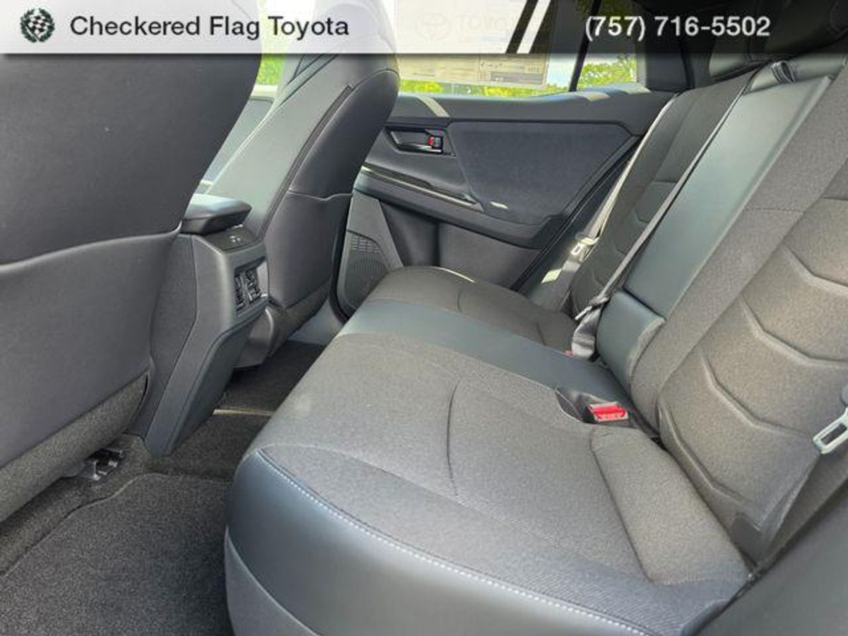 undefined. Enlarge image 6
