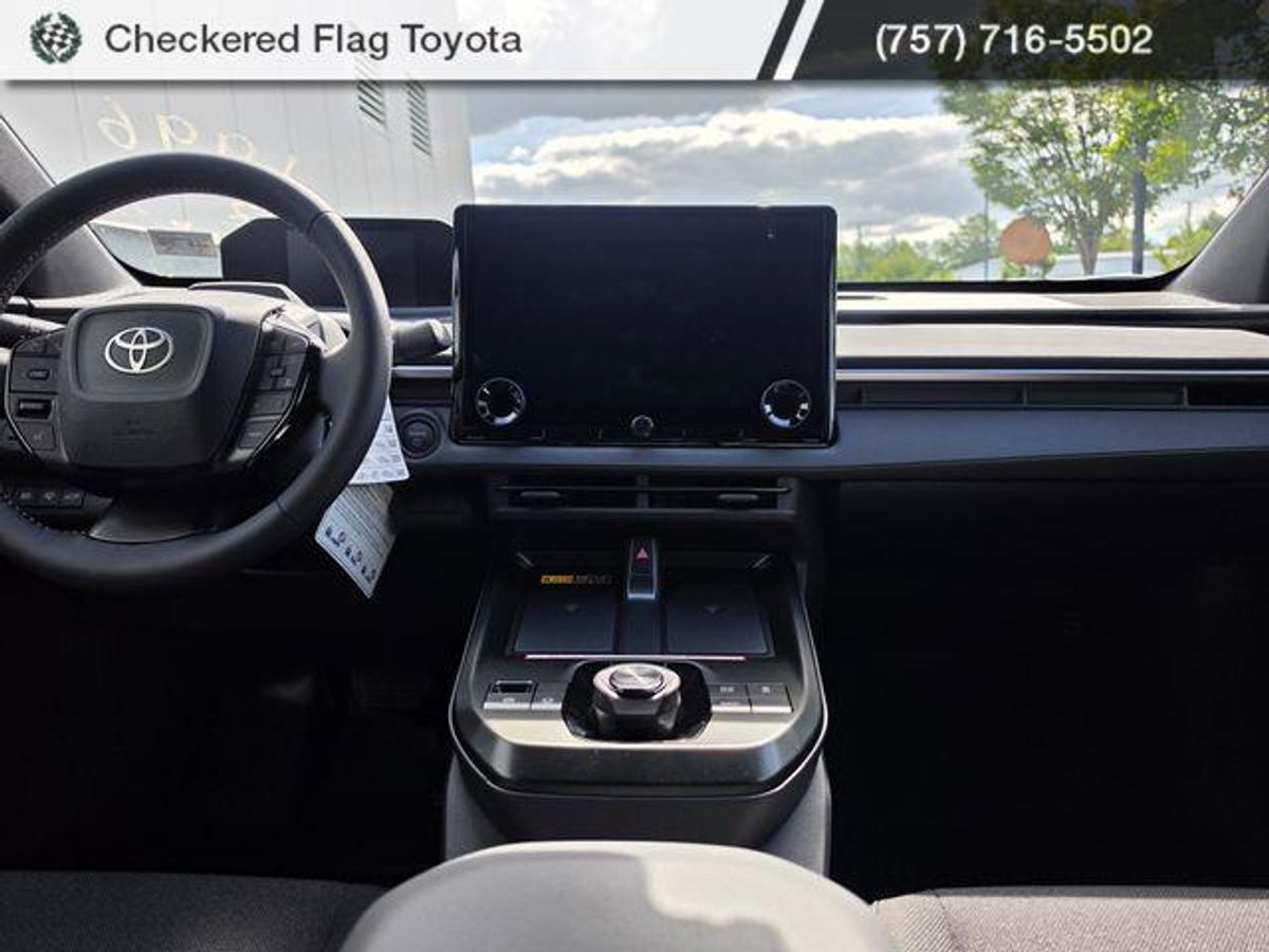 undefined. Enlarge image 5