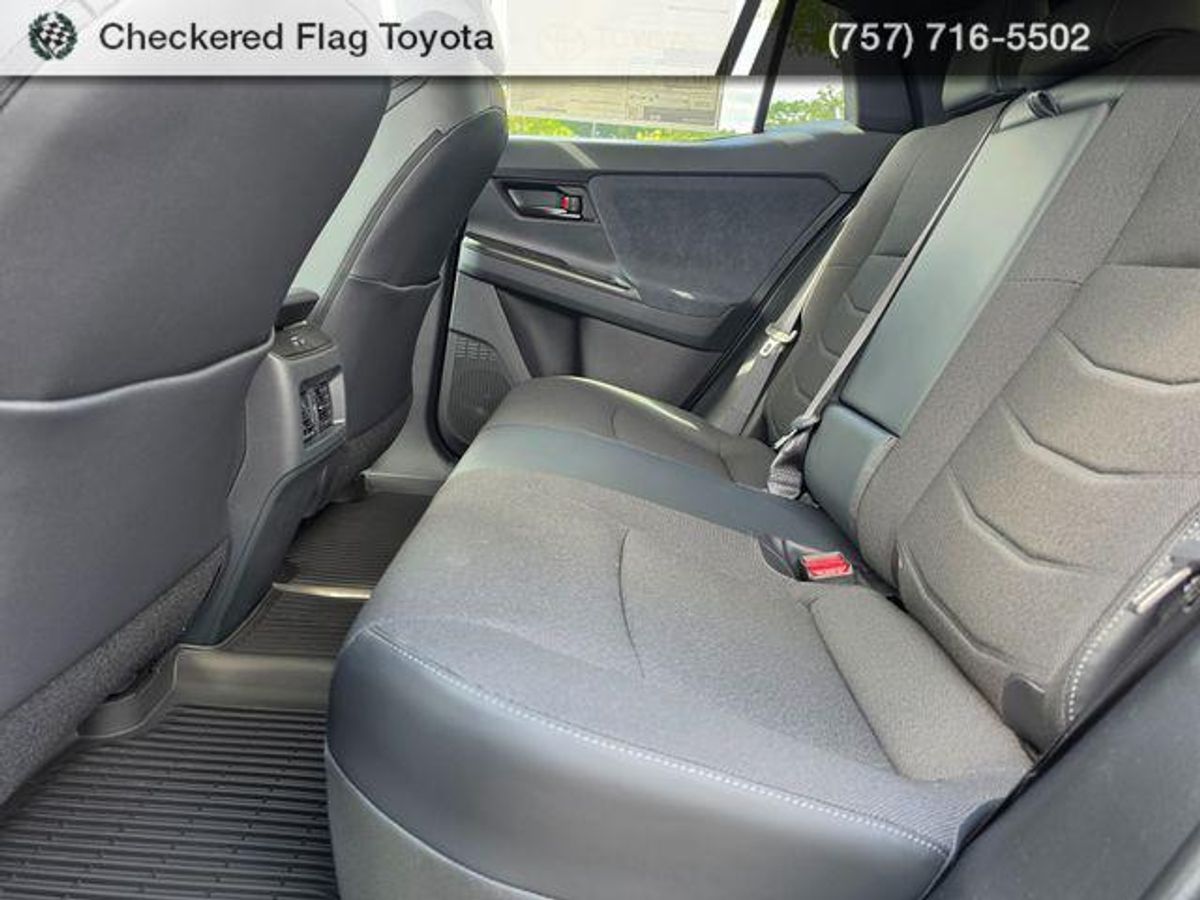 undefined. Enlarge image 6