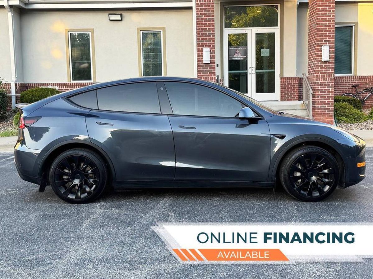 undefined. Enlarge image 4