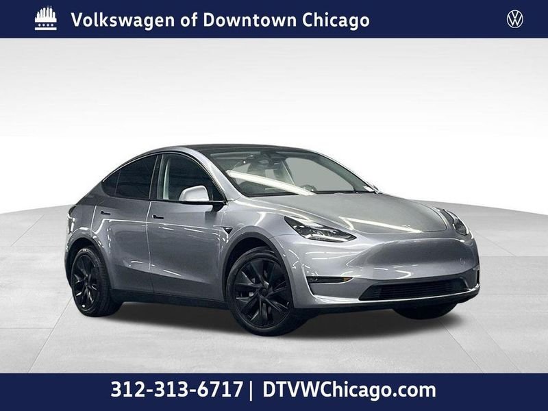 2024 Tesla Model Y in Chicago, IL