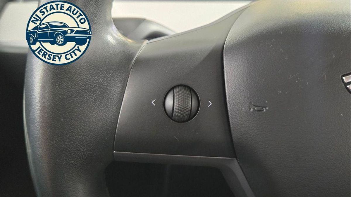 undefined. Enlarge image 12