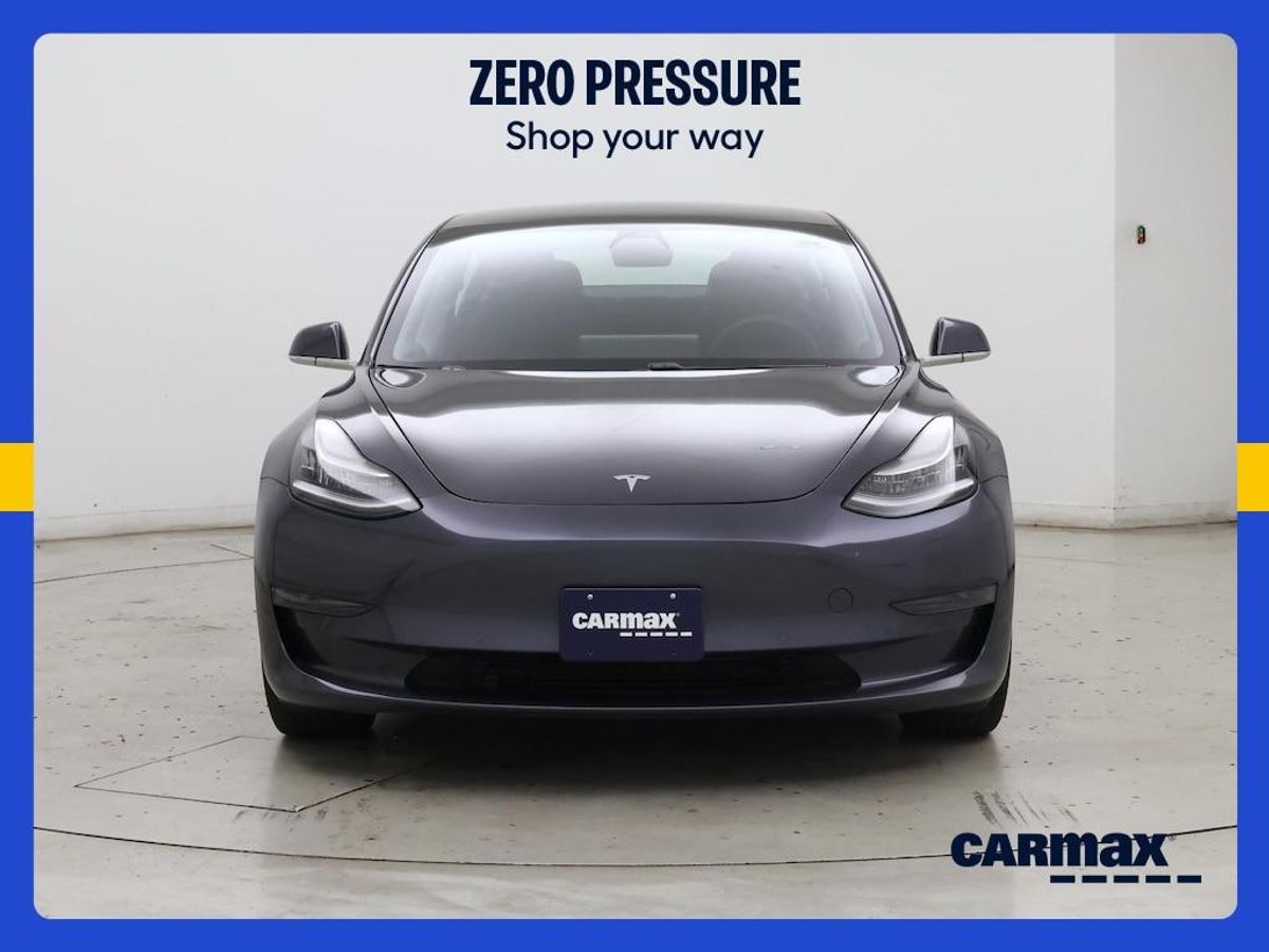 undefined. Enlarge image 3