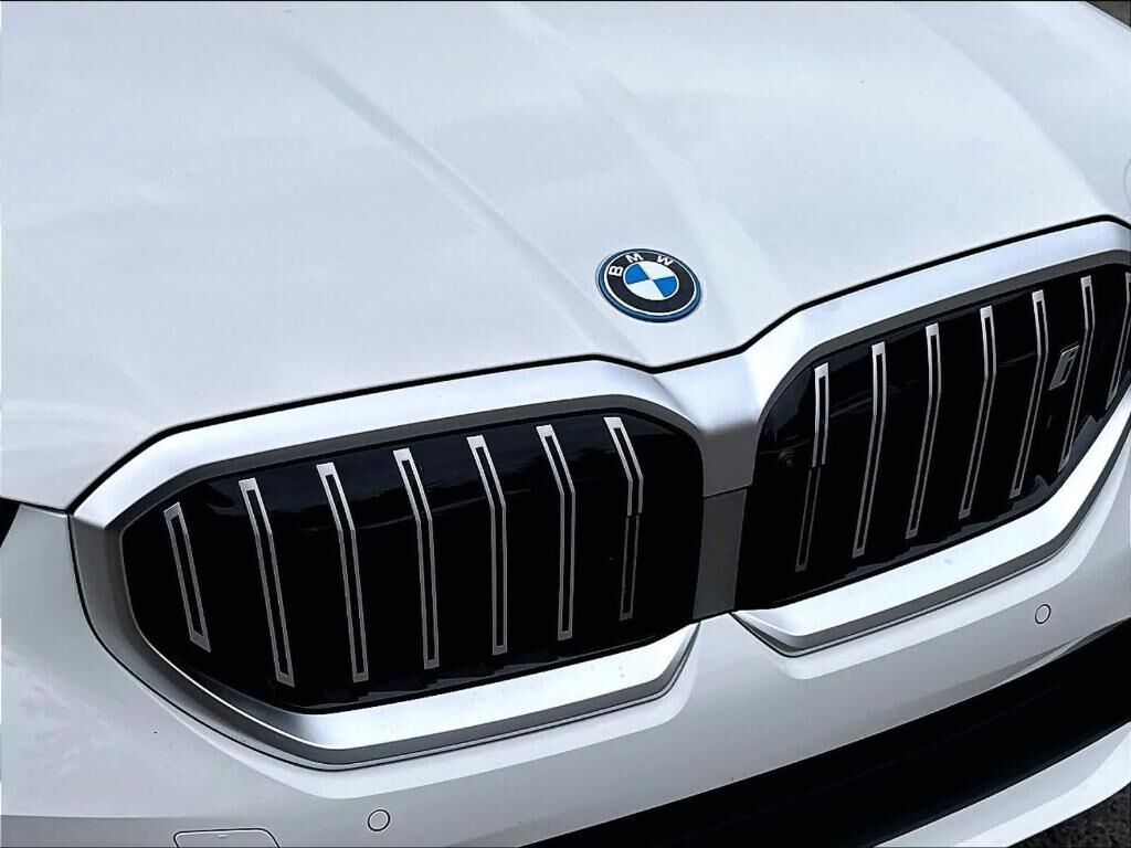 undefined. Enlarge image 116