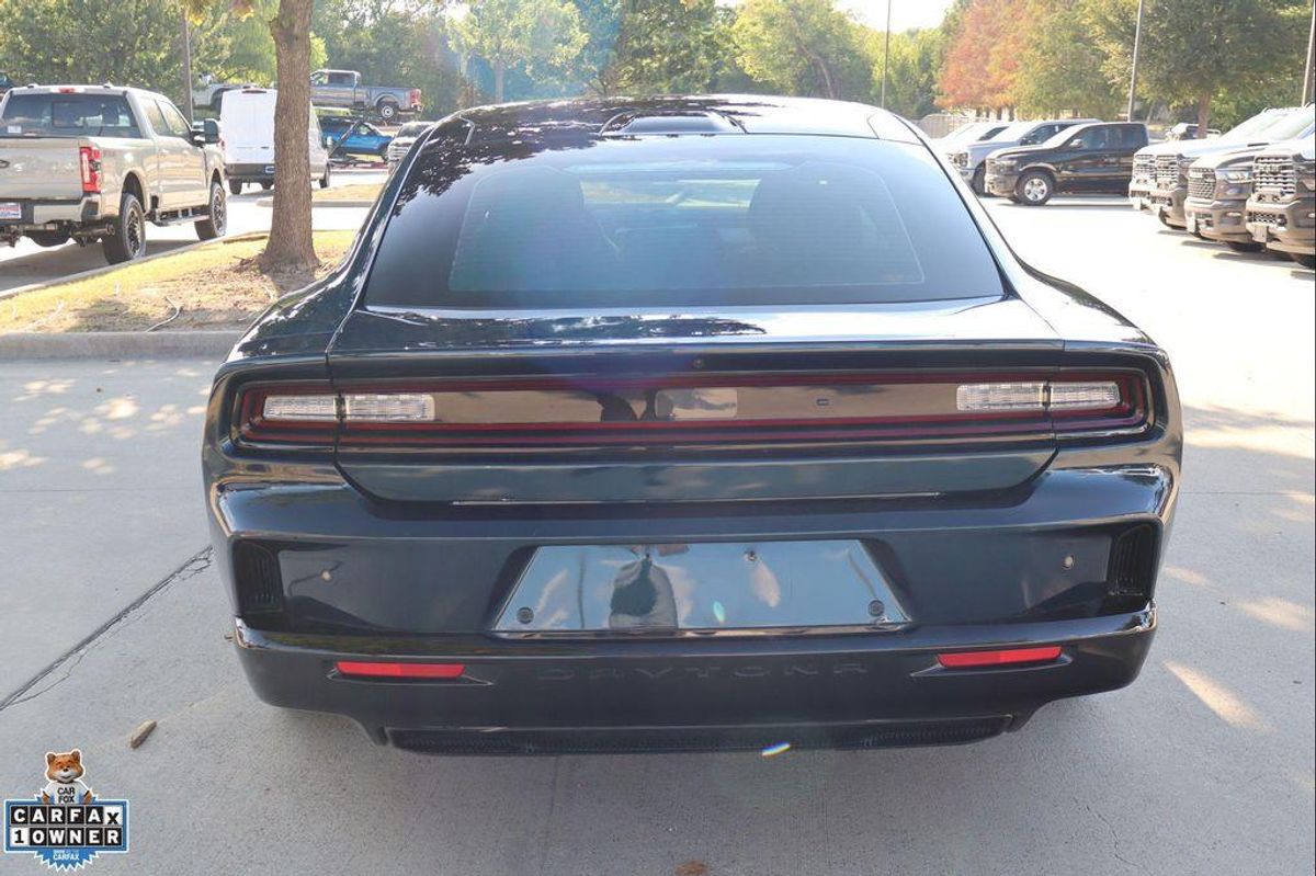 undefined. Enlarge image 4