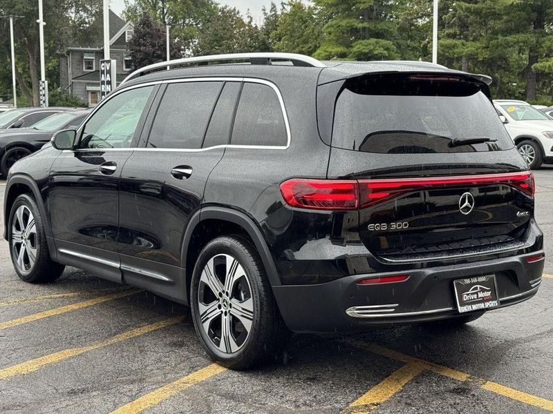 2024 Mercedes-Benz EQB 300 in Berwyn, IL