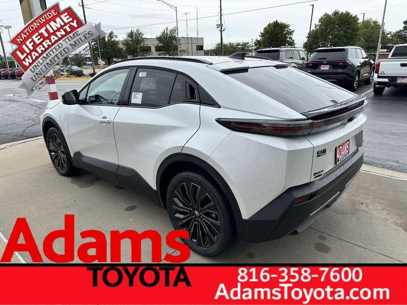 2026 Toyota C-HR in Lee's Summit, MO