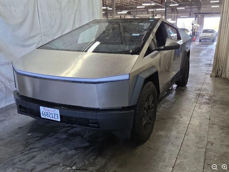 2024 Tesla Cybertruck in Kansas City, KS