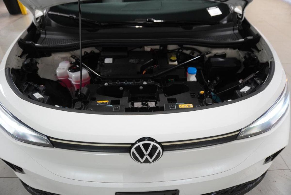 undefined. Enlarge image 40