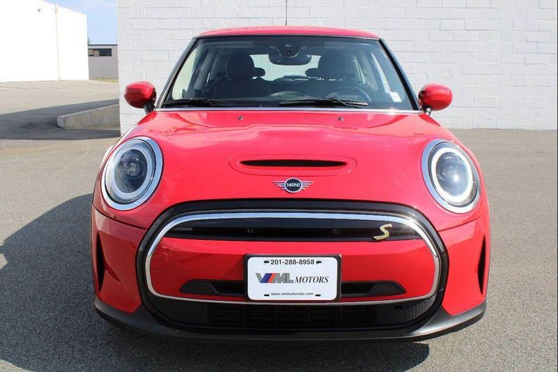 2024 MINI Hardtop in Moonachie, NJ