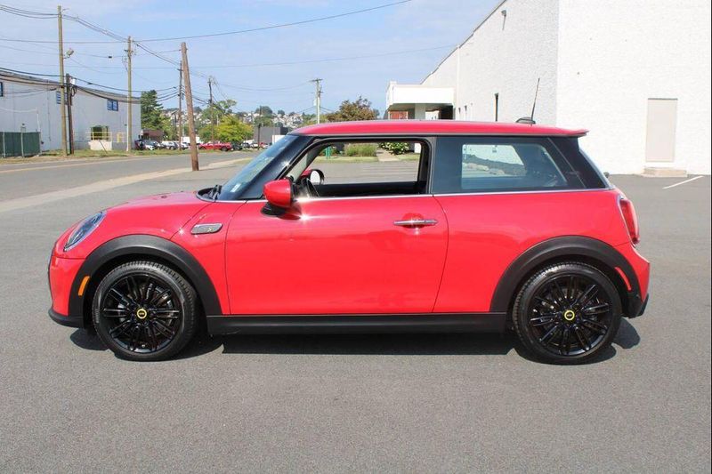 2024 MINI Hardtop in Moonachie, NJ
