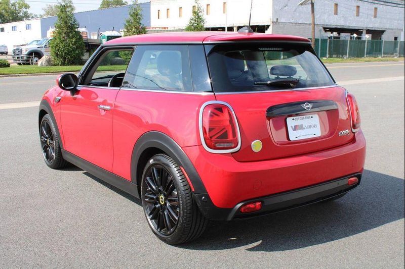 2024 MINI Hardtop in Moonachie, NJ