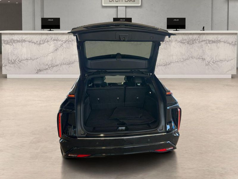 2025 Cadillac LYRIQ in Inglewood, CA