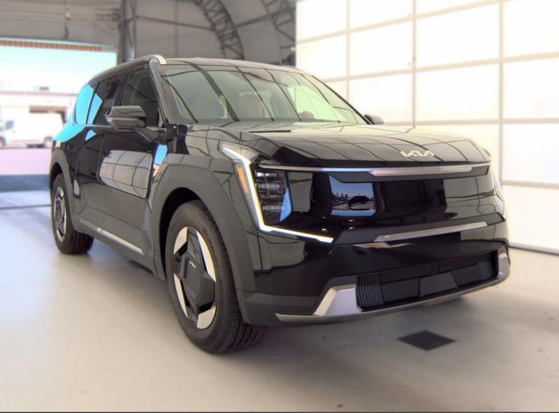 2025 Kia EV9 in Ottawa, KS