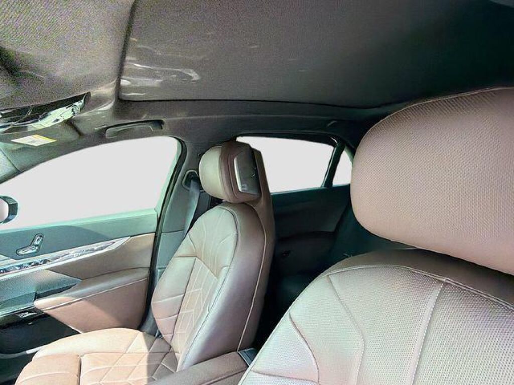 undefined. Enlarge image 102