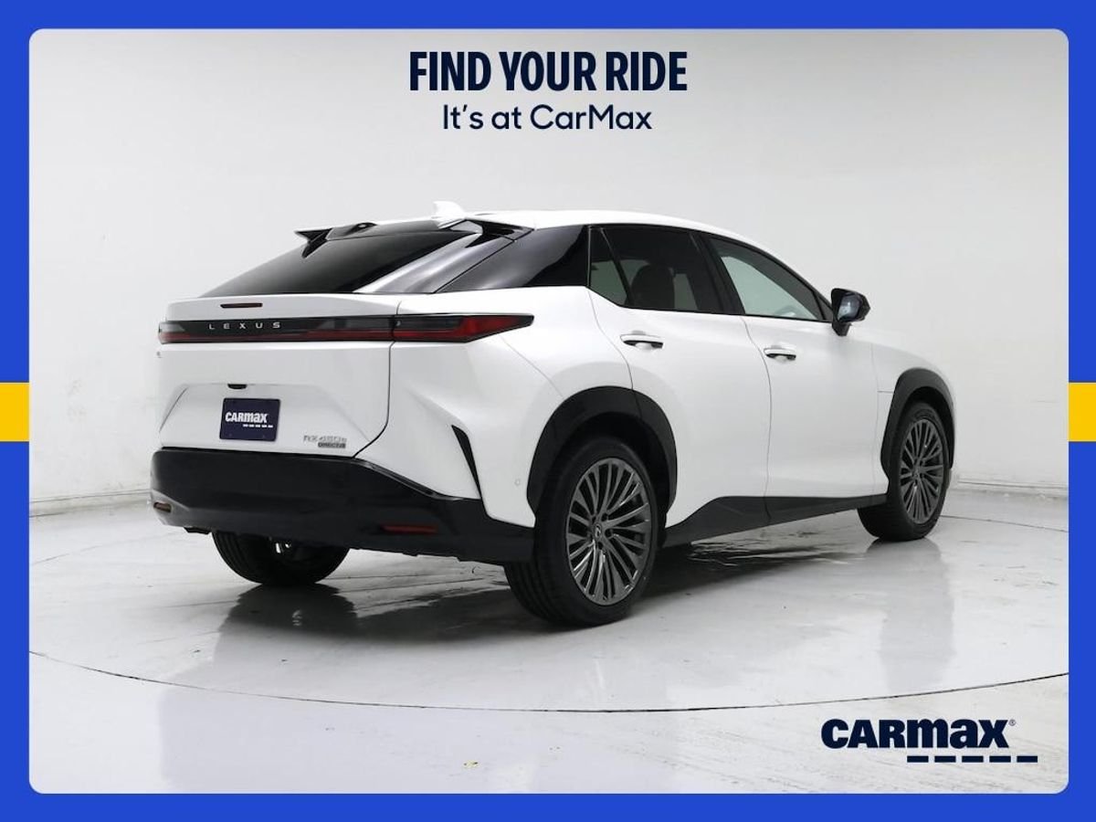 undefined. Enlarge image 9