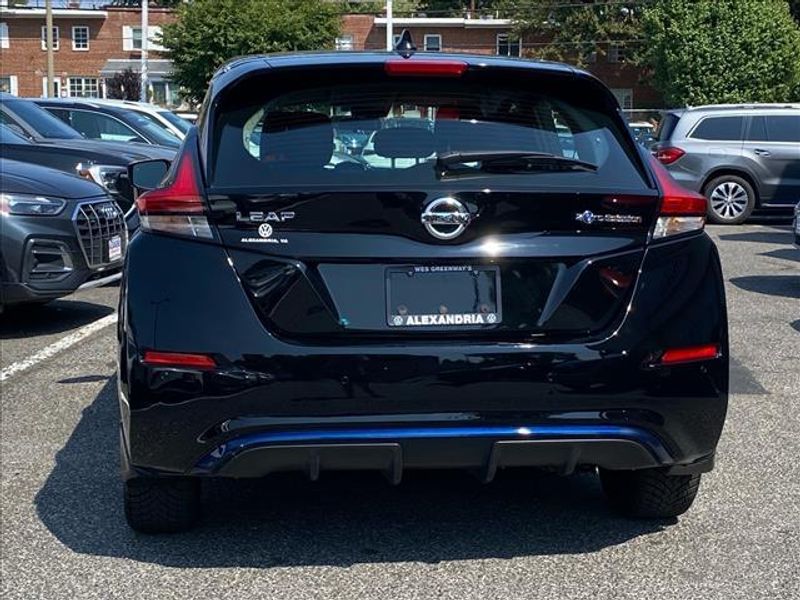 2022 Nissan Leaf in Alexandria, VA