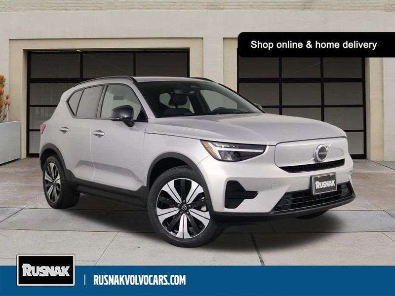 2023 Volvo XC40 in Pasadena, CA