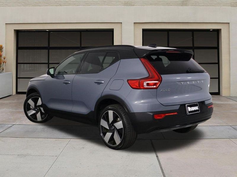 2023 Volvo XC40 in Pasadena, CA