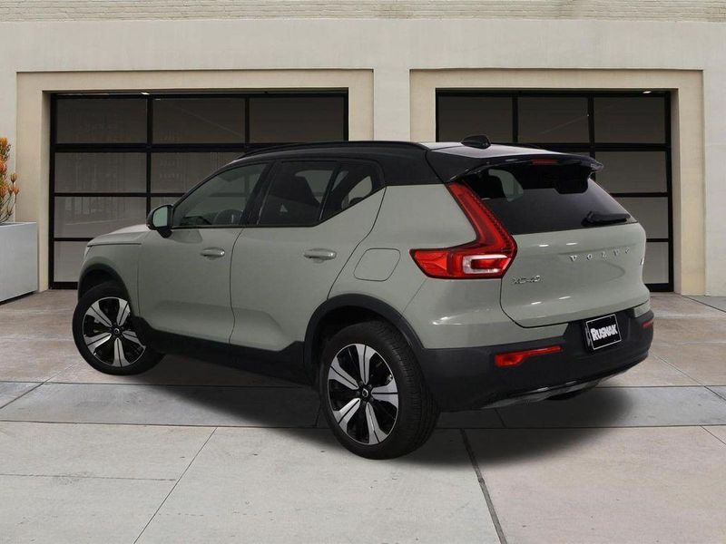 2023 Volvo XC40 in Pasadena, CA
