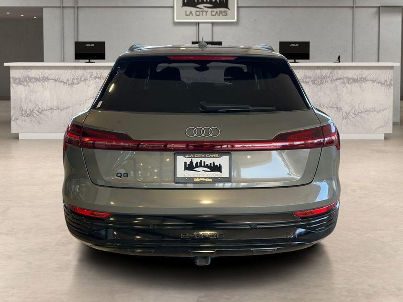 2024 Audi Q8 e-tron in Inglewood, CA