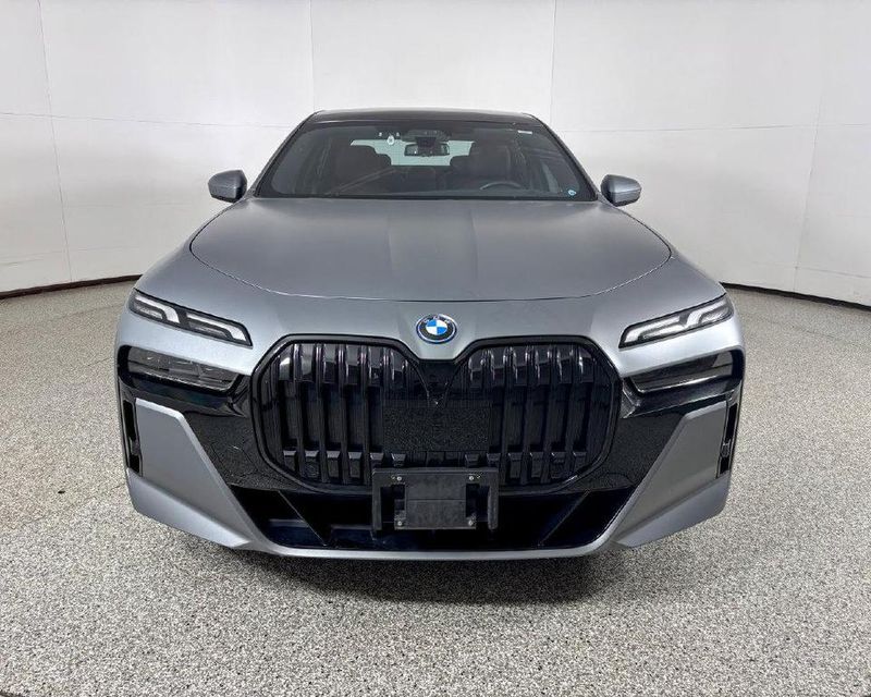 2023 BMW i7 in Wayzata, MN