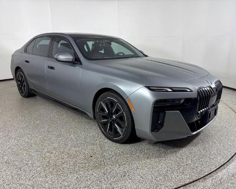 2023 BMW i7 in Wayzata, MN