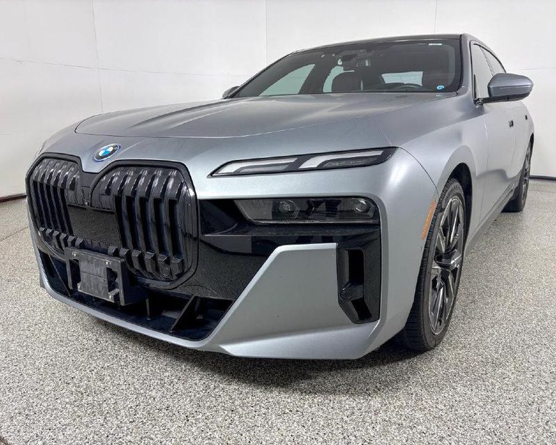 2023 BMW i7 in Wayzata, MN