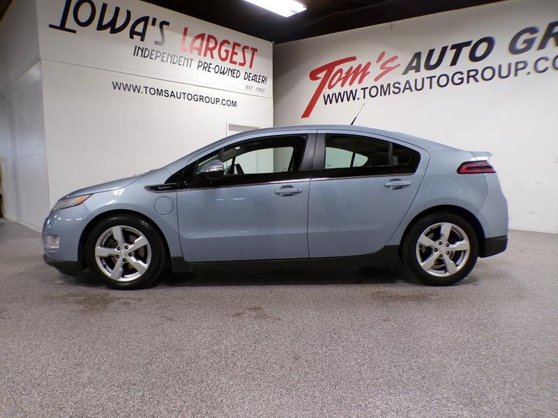 2013 Chevrolet Volt in Urbandale, IA