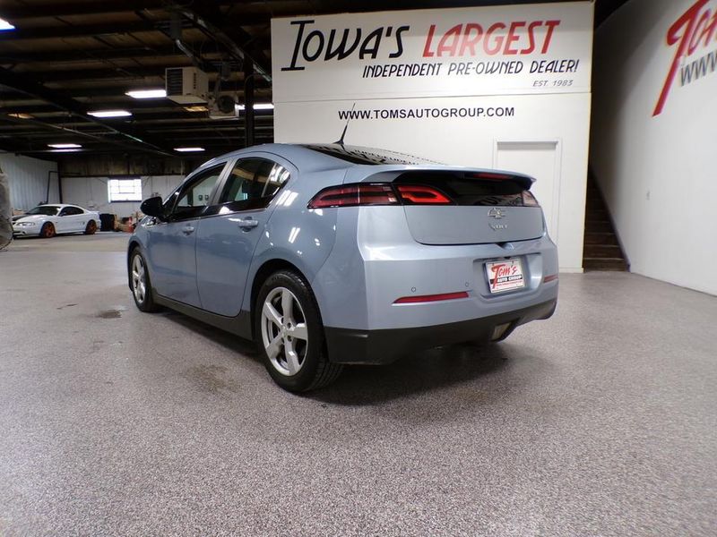 2013 Chevrolet Volt in Urbandale, IA