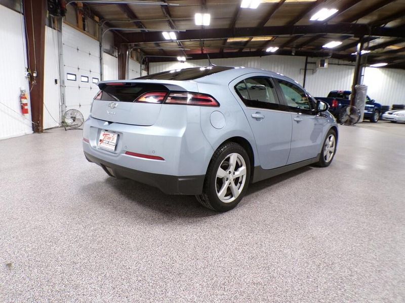 2013 Chevrolet Volt in Urbandale, IA