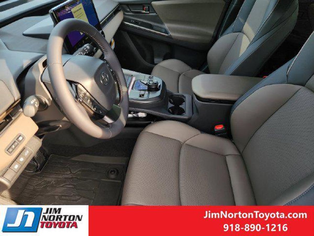 undefined. Enlarge image 11