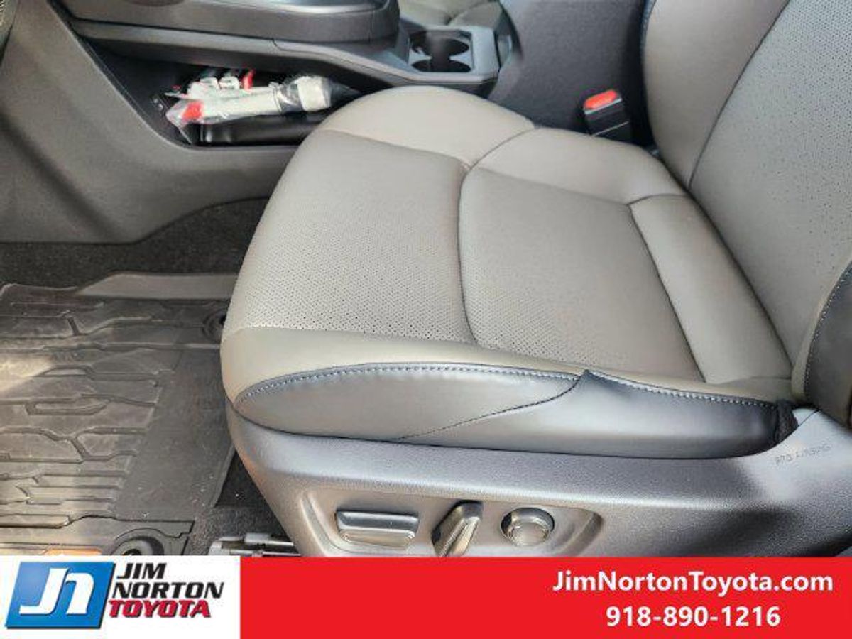 undefined. Enlarge image 19