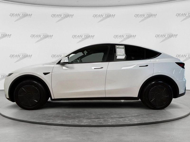 2026 Tesla Model Y in Saint Louis, MO