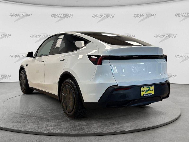 2026 Tesla Model Y in Saint Louis, MO