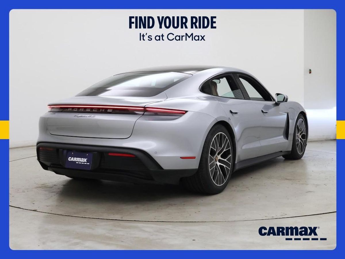 undefined. Enlarge image 9