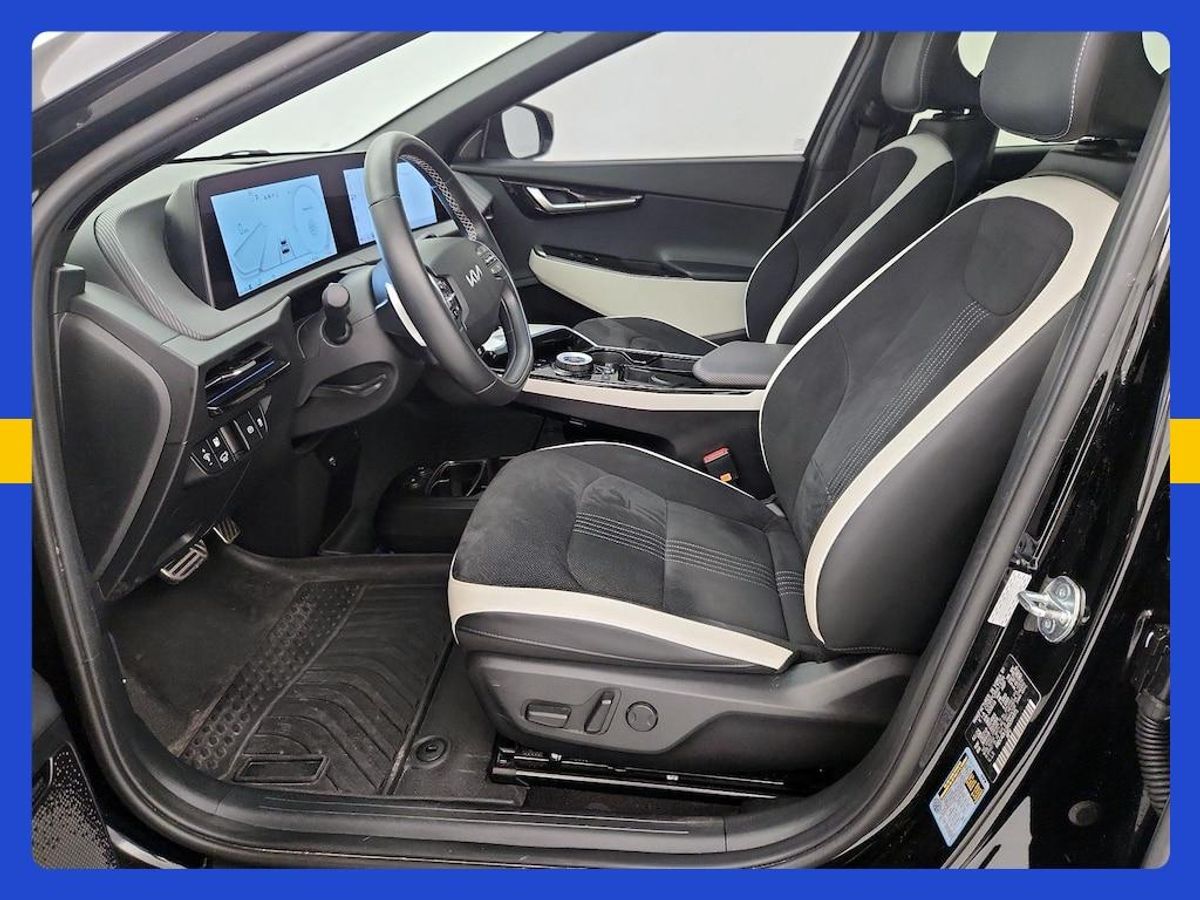 undefined. Enlarge image 13