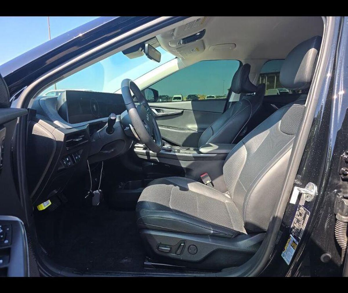 undefined. Enlarge image 3