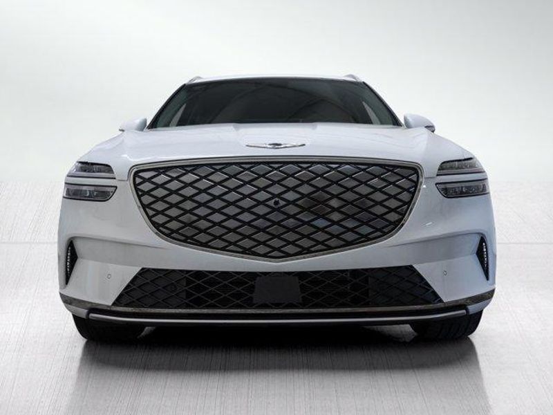 2025 Genesis Electrified GV70 in Merriam, KS