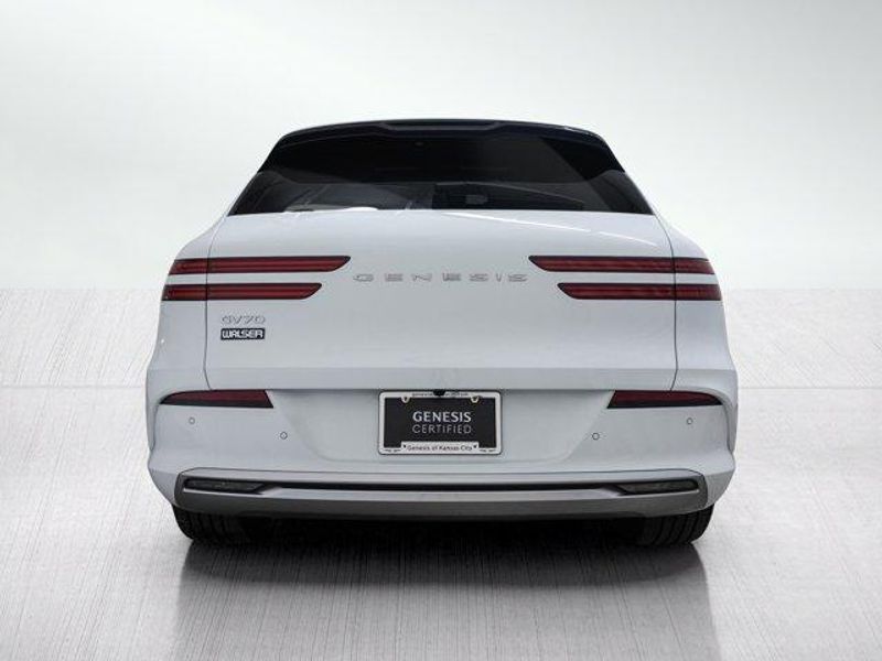 2025 Genesis Electrified GV70 in Merriam, KS