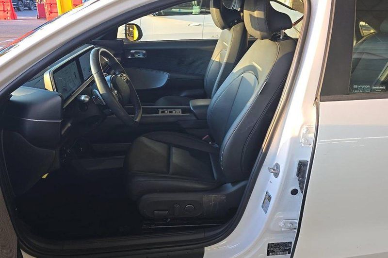 2024 Hyundai IONIQ 6 in Kansas City, KS