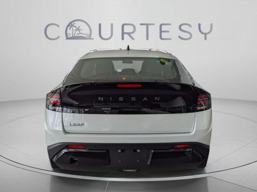 2026 Nissan Leaf