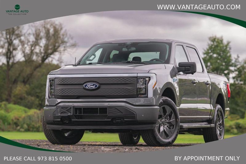 2024 Ford F-150 Lightning in Moonachie, NJ