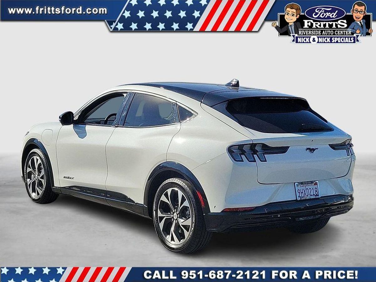 undefined. Enlarge image 3