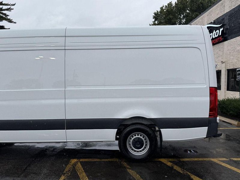 2024 Mercedes-Benz Sprinter 2500 in Berwyn, IL