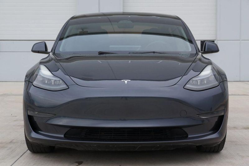 2023 Tesla Model 3 in Opa-locka, FL
