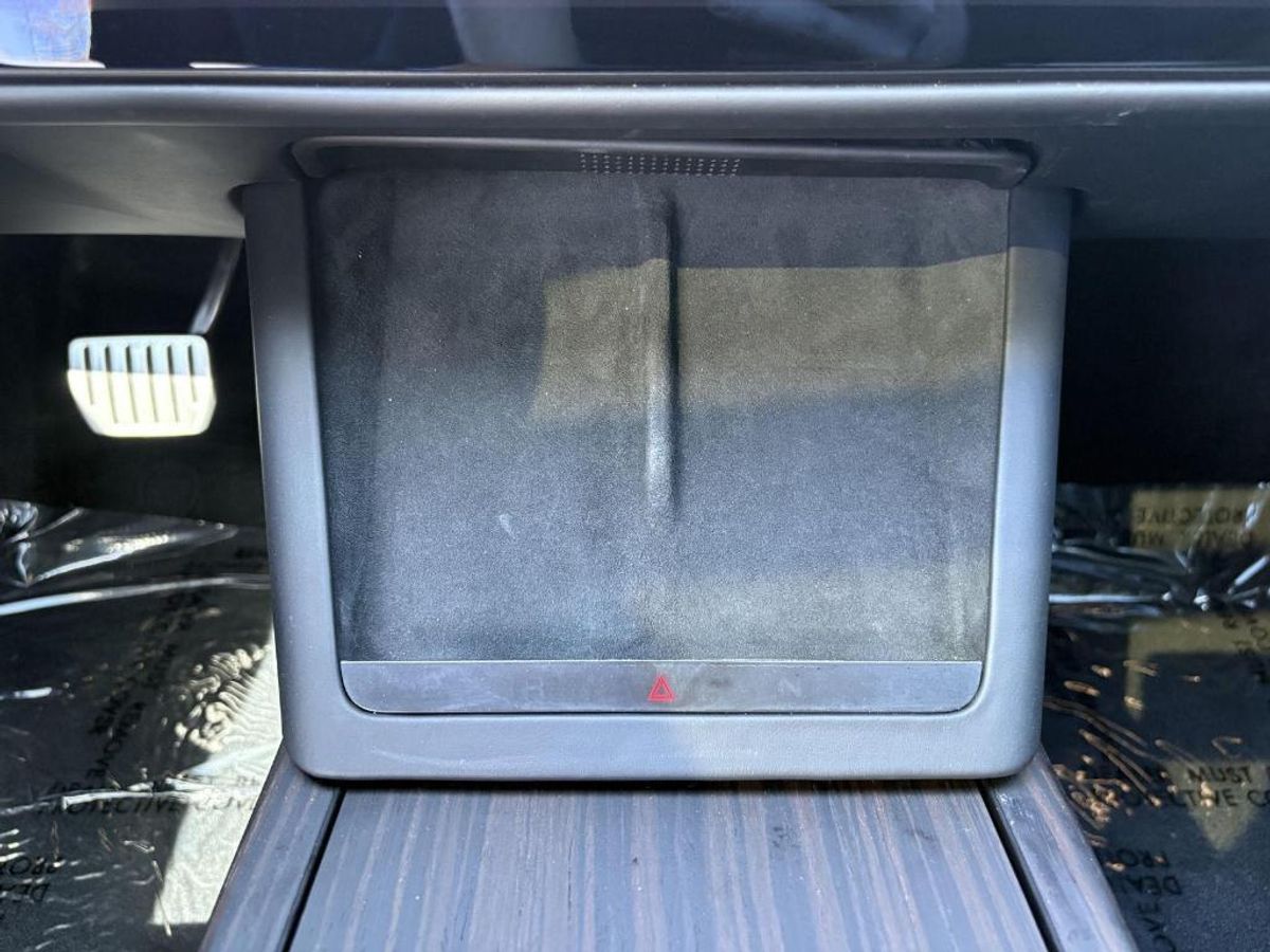 undefined. Enlarge image 18