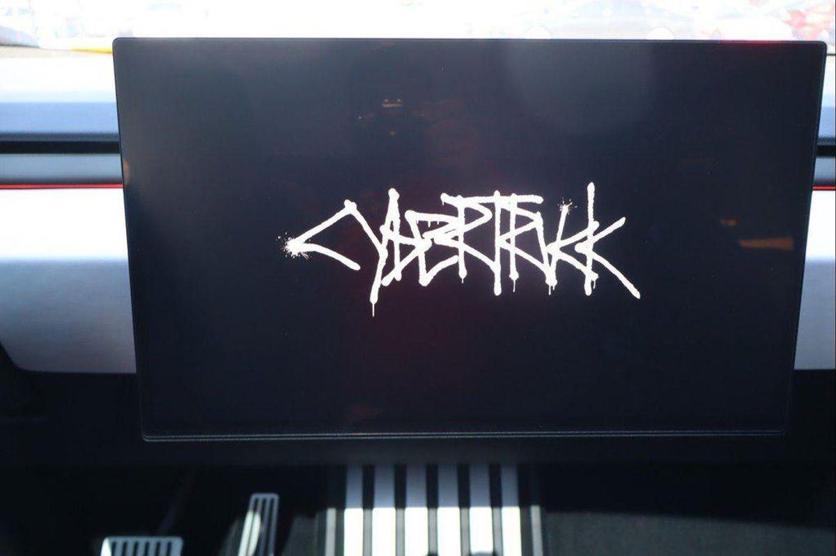 undefined. Enlarge image 1